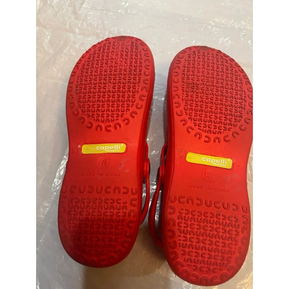Capelli Of New‎ York  Water Shoes Size 6
